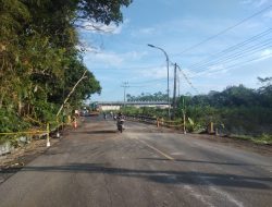 Lubang Muncul Karena Gorong-gorong Ambruk