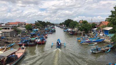 Nelayan Cilacap Minta Divaksin