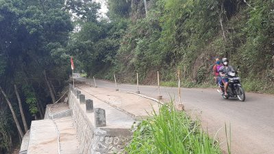 Perbaikan Jalan Rawan Longsor Selesai