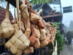 Sedekah Kupat Tradisi Asli Cilacap