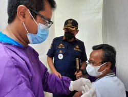 Bupati Cilacap Target 90 Persen Warga Tervaksin di Akhir Tahun