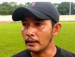 Jemmy Suparno Latih PSCS Junior