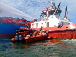 Kapal Bermuatan Pupuk Terbakar di Pelabuhan Cilacap