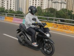 Cara Memilih Jas Hujan Yang Tepat
