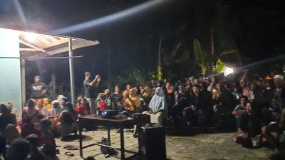 Keluarga Bagas Gelar Nobar