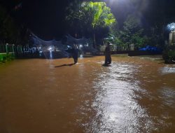 Banjir Genangi 2 Kecamatan
