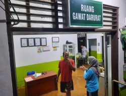 Bayi Cantik Lahir Saat Puskesmas Tergenang Banjir