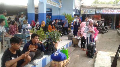 Pemudik Pakai Bus Terus Berdatangan