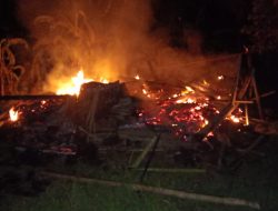 Rumah Sukarno Terbakar Akibat Tungku