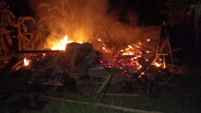 Rumah Sukarno Terbakar Akibat Tungku