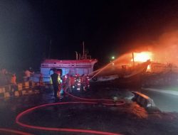 Kapal Nelayan Terbakar