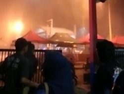 Hujan Angin Porak-porandakan Pameran