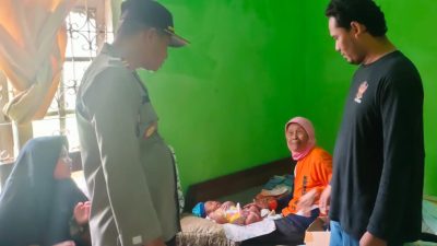 Bayi Dibuang di Mushola. Baru Berumur 3 Hari