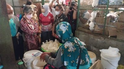 Harga Daging Naik Jelang Natal