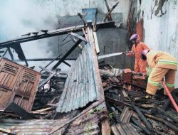 Rumah Dekat Pasar Karangpucung Terbakar