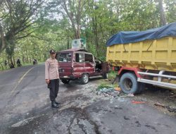 Truk Tabrak Kijang. 1 Luka-luka