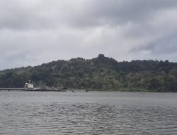 Pasukan Katak TNI AL Selami Pelabuhan Cilacap. Identifikasi Ribuan Peluru