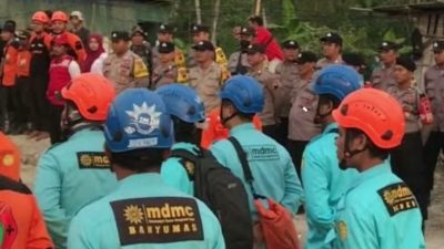 Pekerja Tambang Emas di Banyumas Masih Terjebak