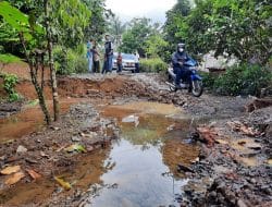 Cilacap Tetap Kesulitan Perbaiki Jalan Rusak
