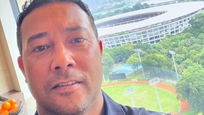 Denny Landzaat Sumringah Usai Penunjukan Jordi Cruyff sebagai Technical Advisor