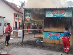 Komplek Kantor Polisi Terbakar Akibat Arus Pendek