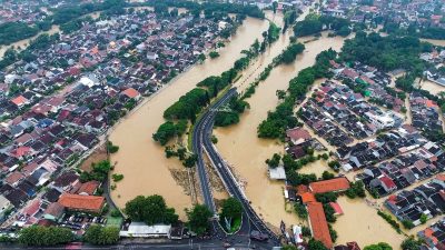 Walhi Ungkap Penyebab Banjir Bekasi. Sentil Kawasan Puncak