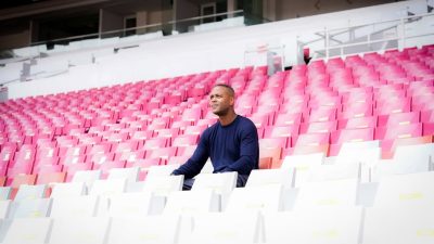 Menebak Strategi Kluivert Saat Away Lawan Australia. Apakah Akan Parkir Bus?