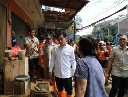 Wapres Gibran Minta BNPB Tangani Kesehatan dan Makanan Pengungsi Korban Banjir Bekasi
