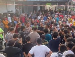 Ratusan Warga Amis Geruduk Polsek Cikedung, Tuntut Polisi Tangkap Lagi Terduga Pencuri