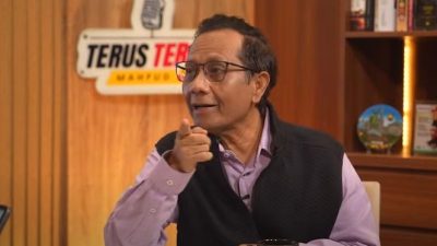 TNI Jaga Kejaksaan Melanggar Undang Undang. Ini Kata Mahfud MD