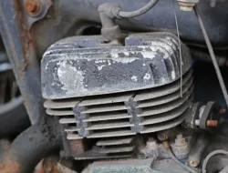 Tips Ampuh Mencegah Karat Mesin Motor