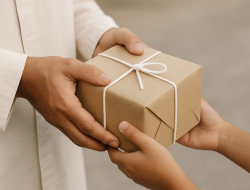 Hikmah Menyantuni Anak Yatim di Bulan Muharram. Catat Keutamaannya