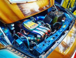 Cara Membersihkan Mesin Mobil dengan Mudah dan Aman