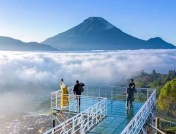 Pintu Langit Sky: Gerbang Menuju Keindahan Langit Wonosobo