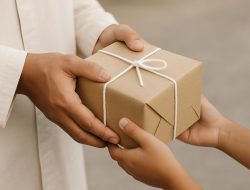 Keutamaan Menyantuni Anak Yatim dalam Islam