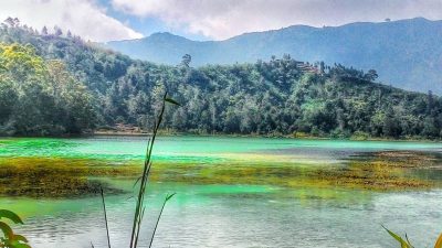 Telaga Warna Dieng: Keajaiban Alam yang Tak Pernah Membosankan