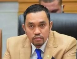 Ahmad Sahroni Tanggapi Desakan Bubarkan DPR