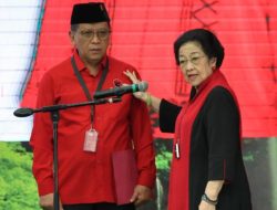 Megawati Singgung Situasi Politik Saat Lantik Hasto Kristiyanto