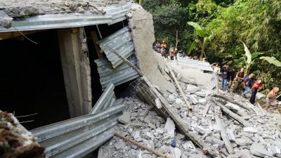 Bangunan Majelis Ta’lim Bogor Runtuh, Tiga Orang Tewas dan Puluhan Terluka