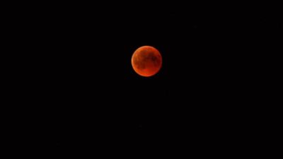 Menelusuri Makna Gerhana Bulan, Hikmah di Balik Fenomena Langit