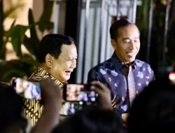 Bahas Permasalahan Bangsa, Ferdinand Ragukan Pertemuan Jokowi dan Prabowo di Kertanegara