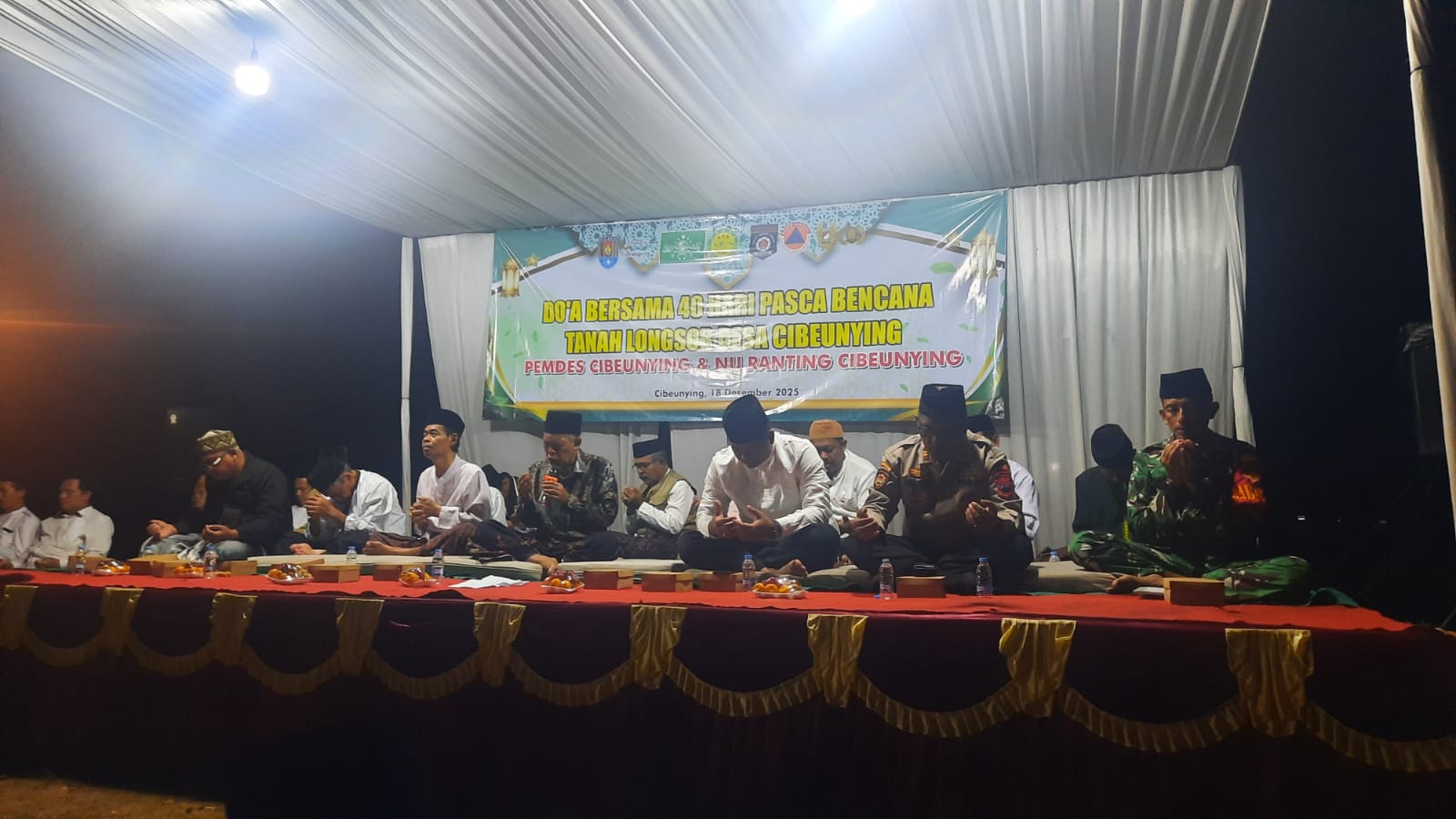 Doa Bersama 40 Hari Longsor Cibeunying, Warga Doakan Seluruh Korban