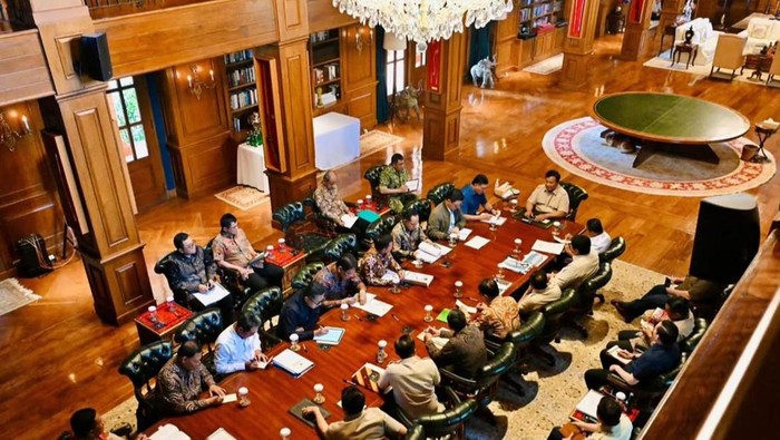 Prabowo Panggil Menteri Bahas Penanganan Bencana dan Persiapan Nataru