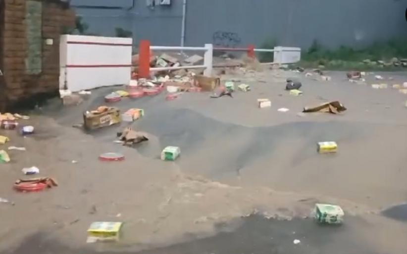 Banjir Cirebon Rendam Jalan dan Permukiman, Aktivitas Warga Lumpuh
