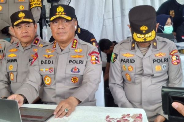 Polri Kerahkan 15 Tim DVI untuk Percepat Identifikasi Korban Bencana di Sumbar