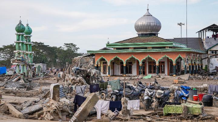 Korban Meninggal 940 Orang dalam Banjir Sumatera