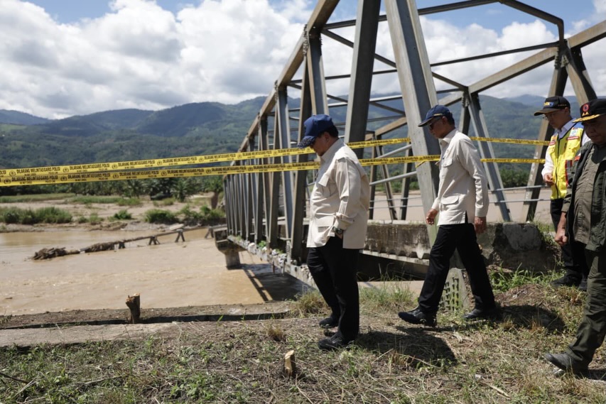 Presiden Prabowo Beri 3 Perintah Khusus untuk Penanganan Banjir Longsor di Sumatera