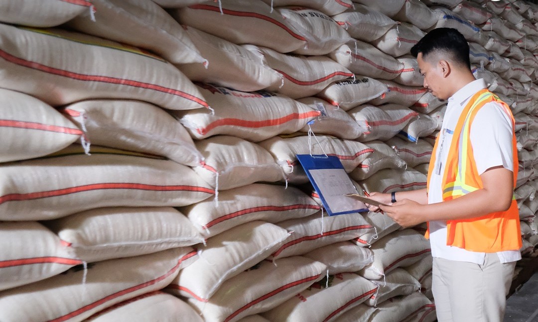 Bulog Gandakan Stok Beras di Daerah Bencana untuk Perkuat Ketahanan Pangan Sumatra