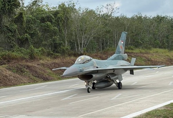 Jet Tempur Mendarat di Tol Lampung, TNI AU Uji Landasan Darurat di Ruas Terpeka