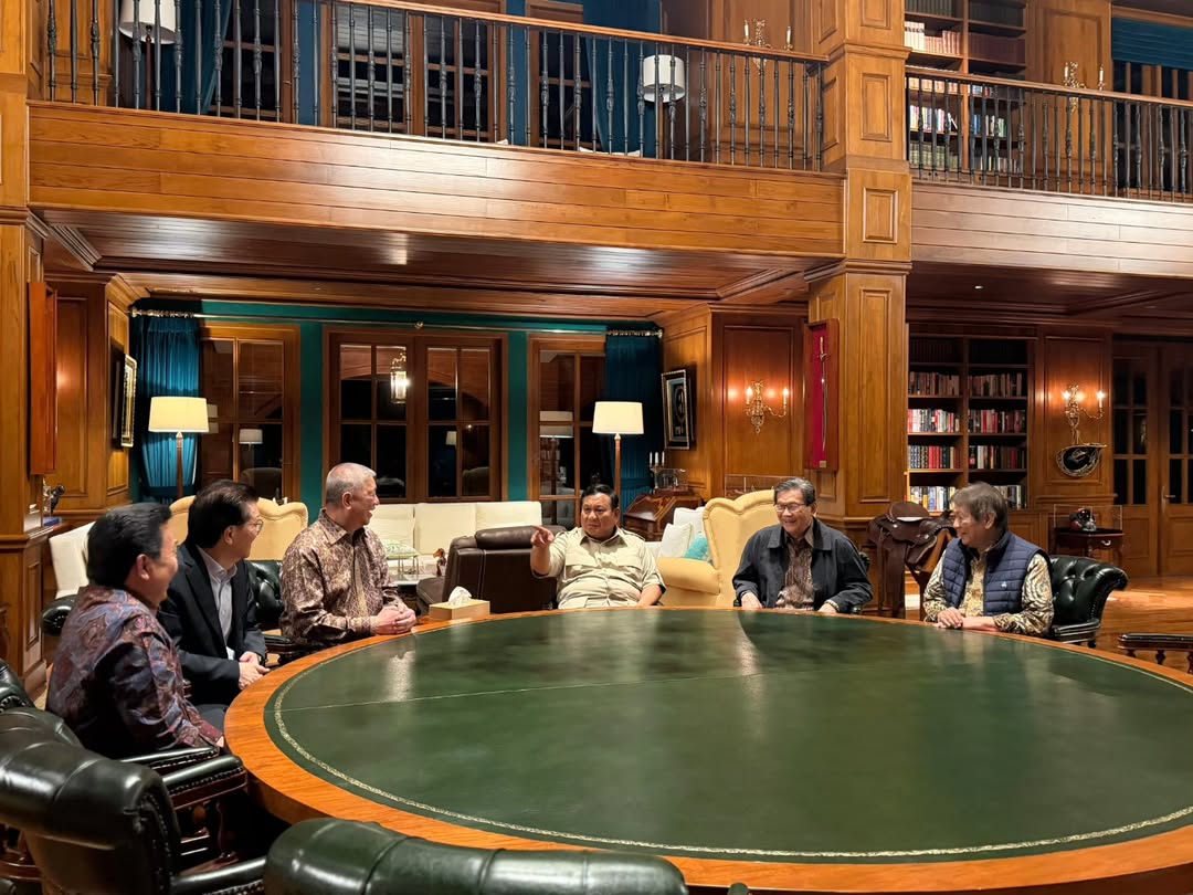 Presiden Prabowo Panggil Taipan ke Hambalang. Ada Apa?